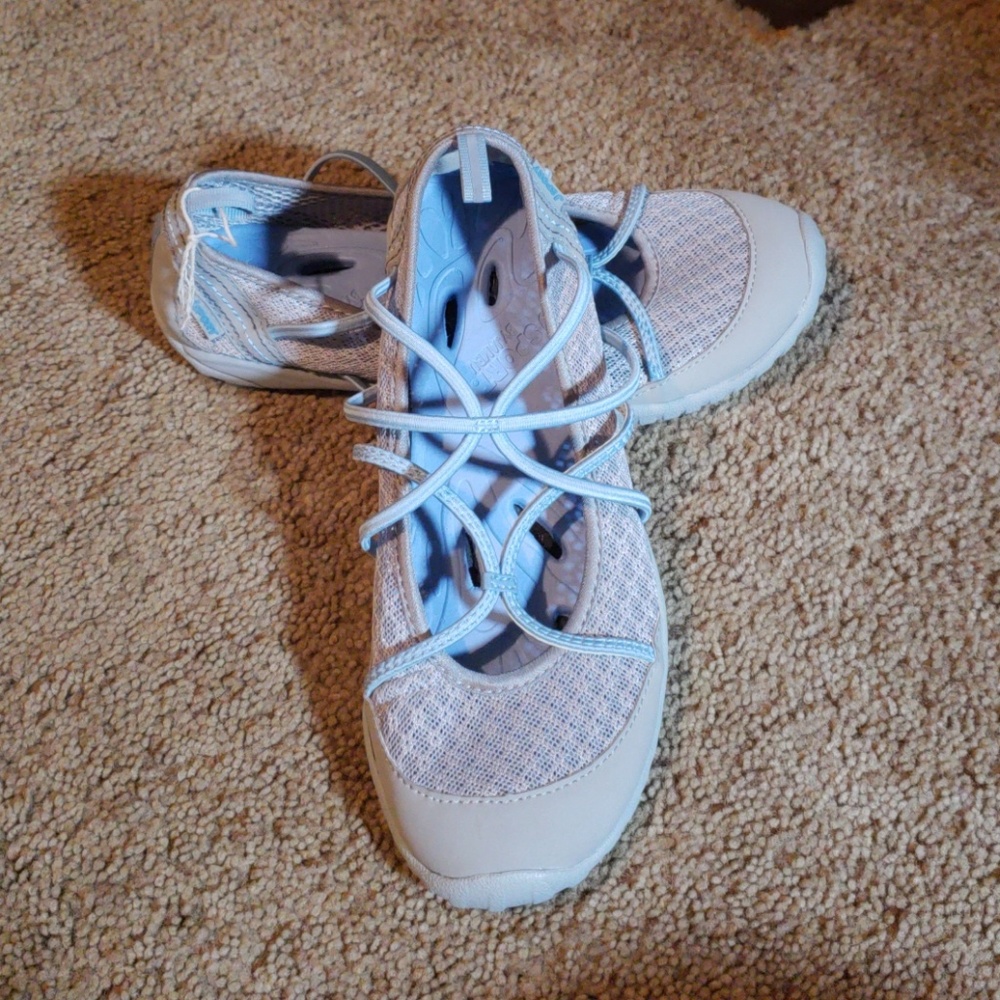 J sport shoes